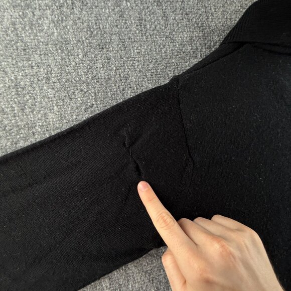 Lacoste Sweater Men Wool Size 2 Black Collared Preppy Knit Pullover Adult Logo - Picture 15 of 16